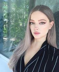 Pin By Marcos Pa On Make Up Beauty Girl Long Blonde Hair Perfect Hair