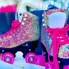 And this is her instant classic high top shoes. Hey I Found This Really Awesome Etsy Listing At Https Www Etsy Com Listing 756783612 Custom Pin Roller Skate Shoes Pink Roller Skates Roller Skating Outfits
