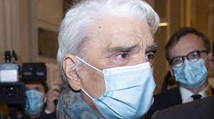 Son état de santé au plus mal, état végétatif et nouvelles peu rassurantes. Bernard Tapie Hospitalise Son Etat De Sante Est Tres Preoccupant Selon Son Fils Le Soir