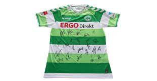 448 likes · 14 talking about this. Spvgg Greuther Furth Thesker Trikot Vom Team Signiert