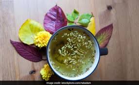 Green tea is a natural diuretic that decreases water retention in your body and helps alleviate period symptoms including bloating and cramps. This Herbal Tea Could Help Relieve Menstrual Cramps