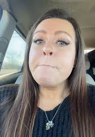 Shaina Decker's Instagram, Twitter & Facebook