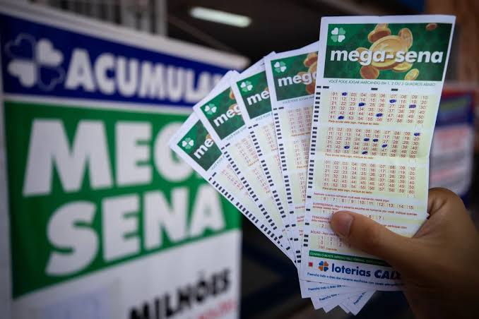 Mega-Sena 3039 sorteia R$ 100 milh&otilde;es neste domingo (2/8)