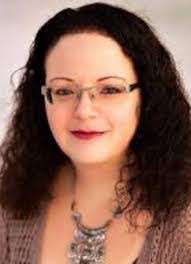 Amber Mayer's Instagram, Twitter & Facebook