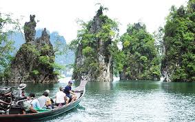 Stay on the mainland to get a feel for local thai life, or head off to. Surat Thani Khiri Travel