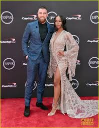All you need to know about travis kelce's girlfriend. Who Is Travis Kelce S Girlfriend Meet Kayla Nicole Photo 4428104 2020 Super Bowl Kayla Nicole Travis Kelce Pictures Just Jared