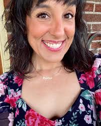 Heather Hofer's Instagram, Twitter & Facebook