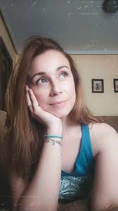 La orilla de las letras: abril 2022