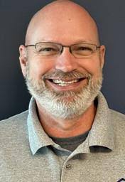 Kevin Bumstead's Instagram, Twitter & Facebook