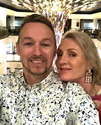 Zig-Zag Dance Factory.