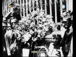 Con el movimiento independentista comenzó la abolición de la servidumbre y la encomienda a que estaban sometidos los indígenas y la esclavitud a que estaban sometidas las personas secuestradas en áfrica y sus descendientes, por el imperio español. Huellas De Un Siglo La Semana Tragica 1 De 2 Youtube