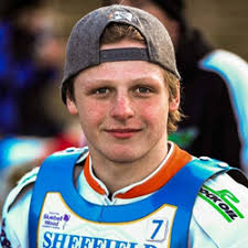 Nathan Greaves Archives