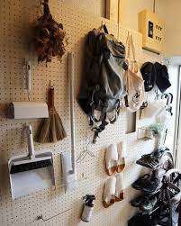 試す価値あり 収納上手さんに学ぶ 狭い部屋 の収納術を大公開 folk 狭い部屋 収納 アイデア インテリア 収納