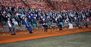 يقدّم الكاتب في هذا المؤلف 12 قاعدة ذهبية من أجل حياة كريمة ملؤها الاحترام والرضى والسكينة والصبر، على حد. Ebiitg Txffokm