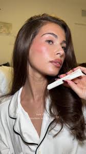 Rhode Cinnamon Roll Lip Tint Review and Application Tips