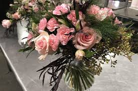 Welcome to the arizona wedding show, the biggest and best wedding show in phoenix, az. Bridal Bouquets 2 Ways Design Class Az Flower Market Arizona
