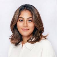 Mayra Cardona's Instagram, Twitter & Facebook