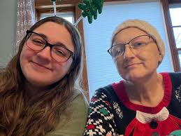 Manda (@SapphireManda)