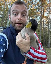 do yall think toe biden donald duck or kamalalala hairy ass would like to  join our group???