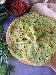 Makanan ini adalah seperti lempeng tepung biasa (pancake) yang digaulkan adunan tepungnya bersama isi kelapa parut. Lempeng Pandan Sedap Dah Sejuk Tetap Kekal Lembut Dan Tidak Liat Qasey Honey