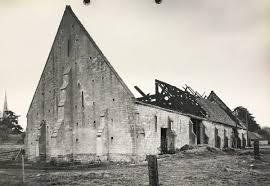 .accommodation in worcestershire, the barn, situated just south of worcester in a rural location the barn comfortably sleeps 5/6 people and definitely has that holiday cottage feel. The Charles Archive The Great Barn Of Bredon Devastation And Reconstruction Worcestershire Archive Archaeology Service
