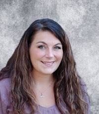 Tara Prater's Instagram, Twitter & Facebook