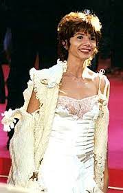 Victoria abril es la estrella invitada en el episodio 3 de #inspectoramarleau. Victoria Abril Wikipedia