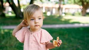 Es gibt keine gesetze, die den speiseplan von babys vorschreiben. Ab Wann Darf Mein Baby Pfannkuchen Essen Tipps Und Rezepte