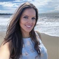 Kelly Goebel's Instagram, Twitter & Facebook