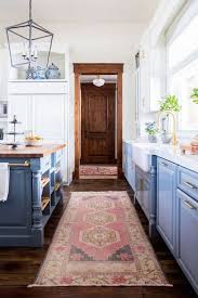 kitchen faucet favorites: gadgets
