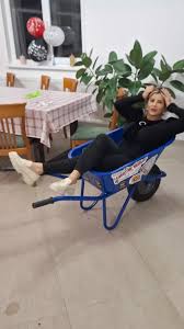 @roabata.ro @Georgia12 TikTok