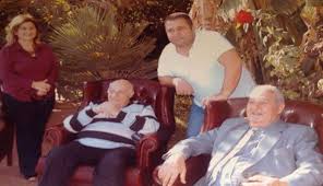 Hali̇l falyali ki̇mdi̇r aykırı'da yer alan habere göre, sedat peker peker'in, halil falyalı'nın para akışı konusunda söz sahibi olduğunu belirtmesi üzerine gözler halil falyalı'nın kim olduğuna çevrildi. Falyali Dan Denktas A Vefa