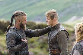 Vikings Season 2 Episode Still Vikings Tv Show Vikings Ragnar Vikings Tv