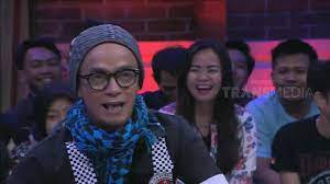 Ustad evie efendi berkumpul dengan keluarga kaleng lucu abis. Ust Evie Effendi Kedatangan Mbak Azizah Wanita Yang Memiliki Kumis Sahur Segerr 03 06 18 Youtube