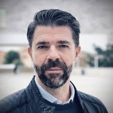 Bryan Moyles's Instagram, Twitter & Facebook