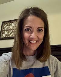 Tami Reis's Instagram, Twitter & Facebook