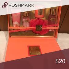 Victoria S Secret Sheer Love Gift Set Love Gifts Gift Set Victoria Secret
