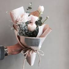 See This Instagram Photo By Vanessflower 3 905 Likes Flowers Bouquet Planting Flowers How To Wrap Flowers