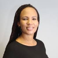 Lea Miles's Instagram, Twitter & Facebook