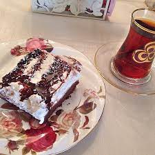 √lokum götürülür √kola götürülür √büskivi götürülür √dekorotif birşeyler götürülür (çiçek , tepsi vb. Maide On Instagram Misafirlige Giderken Yaptigim Lezzetiyle Tam Not Alip Yuzumu Gulduren Bir Tarif Dilerim Sizlerde Yaptigini Tatli Pastalar Muzlu Pastalar