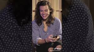 Bit.ly/1jkaibk in this video, i share with you how to achieve the harry. Harry Styles Long Hair Cabelo Longo One Direction Tik Tok Lomotif Vine Youtube