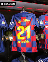 Shipping worldwide we aim to offer everyone access to our officially licensed mini football figurines. Revealed Which Shirt Number Will De Jong Wear And How Does It Affect Alena Tribuna Com