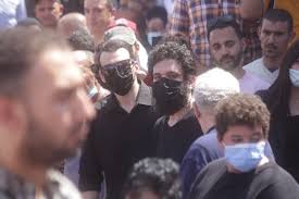 حلا شيحا تنعي دلال عبد العزيز وحنان ترك ترد عليها. 3kon9hy48lpvm