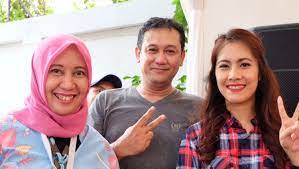 Dia presiden utk semua agama dan semua daerah di indonesia. Denny Siregar Ancam Tak Pilih Jokowi Jika Status Tersangka Hrs Dicabut Warganet Ngakak Portal Kabar Nasional
