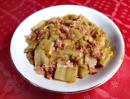 Recetas de acelgas, una selección de platos de karlos arguiñano que tienen como ingrediente principal la acelga, una verdura que nos aporta importantes nutrientes para nuestro organismo. Pencas De Acelgas A La Navarra Con Jamon Mi Cocina Y Otras Cosas Chary Serrano