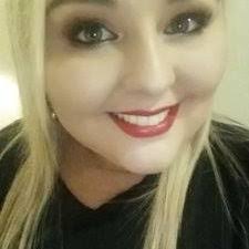 Joanne Bourke's Instagram, Twitter & Facebook