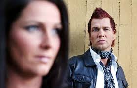 STOCKHOLM 021003 Thursday October 3, 2002 Jenny Berggren and Ulf Ekberg of  the pop group Ace of