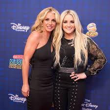 Britney spears | бритни спирс запись закреплена. Jamie Lynn Spears Showed Support For Britney After Framing Britney Spears Documentary Teen Vogue