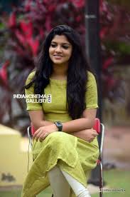 Aparna Balamurali At Thrissivaperoor Kliptham Promo Meet 32 Jpg 1000 1505 Indian Actresses Actress Photos Actresses Born in thrissur, she was trained in classical dance from a young age. aparna balamurali at thrissivaperoor