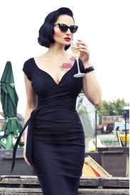 How To Dress If You Have An Hourglass Figure Hourglass Figure Dress Full Figure Dress Vintage Style Dresses